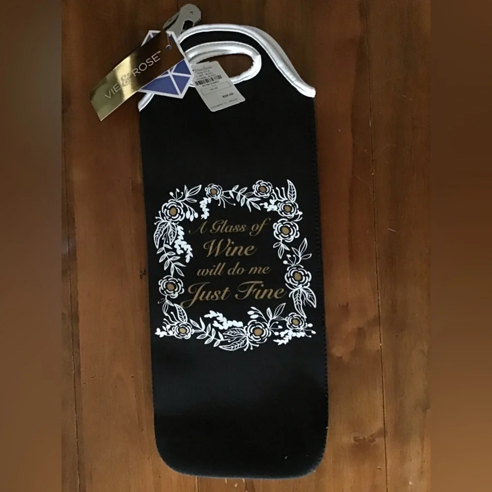 NWT Wine Bottle Gift Bag Carrier